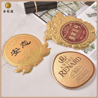 酒瓶金屬標(biāo)貼，酒盒包裝標(biāo)牌銘牌。